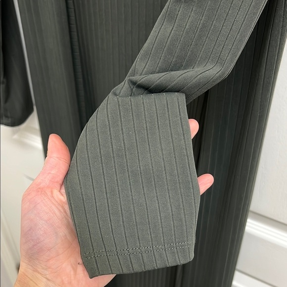 Chic Long Olive Green Cardigan - Picture 4 of 7